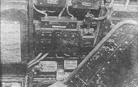 Кабина трофейного Лося Фотоснимки сделаны в НИИ ВВС осенью 1939 г В кабине - фото 19