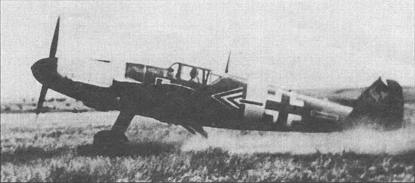 Один из первых Bf 109F4 поступивших на фронт 15 июля 1941 г самолет - фото 115