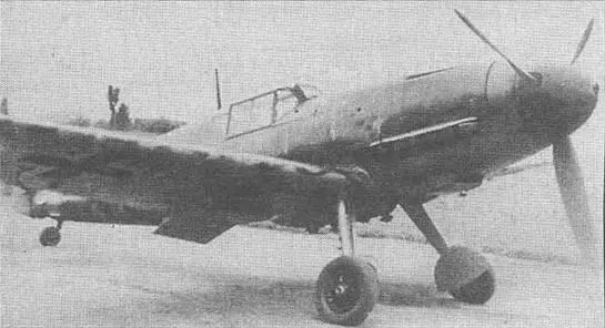 Bf 109 F4Z июль 1942 г Франция Виден подфюзеляжный бомбодержатель - фото 122