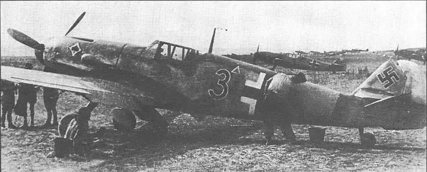 Один из первый Bf 109G2 полученных на Восточном фронте JG53 в середине июля - фото 125