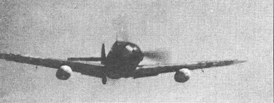 В воздухе Bf 109G4R3 из соства NAG 11 Италия 1943 г На аэродроме на - фото 131