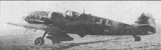 На взлете Bf 109G14 Восточный фронт 1944 г Истребитель еще имеет старый - фото 155