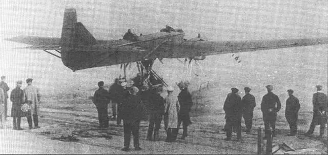 Спуск на воду первого Р6а изготовленного на таганрогском заводе 31 В 1932 г - фото 61