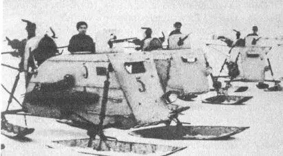 у озера Ильмень 1943 г Военное подразделение аэросаней Веселенькая ситуация - фото 3