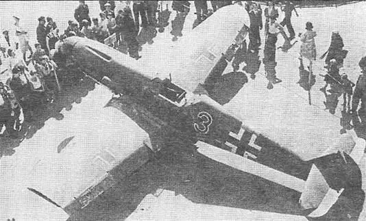 Трофейный Мессершмитт В 1091 выставленный в Ленинграде август 1941 г - фото 16