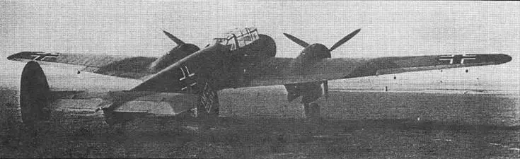 Самолет установочной партии Bf 110В0 еще без вооружения Один из Bf 110В - фото 38