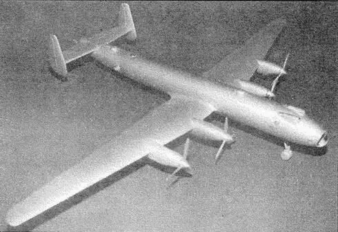 Модель одного из вариантов самолета 64 В 1943 году Советский Союз приступил к - фото 100