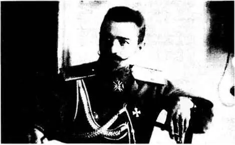 Генераллейтенант СЛ Марков 1917 год Но воспользоваться оказавшимися в его - фото 14