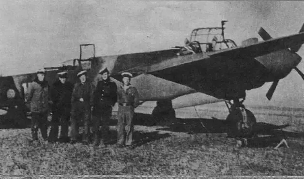 Ту2 в составе авиации Черноморского флота В конце июня 1944 года 334 БАД была - фото 46