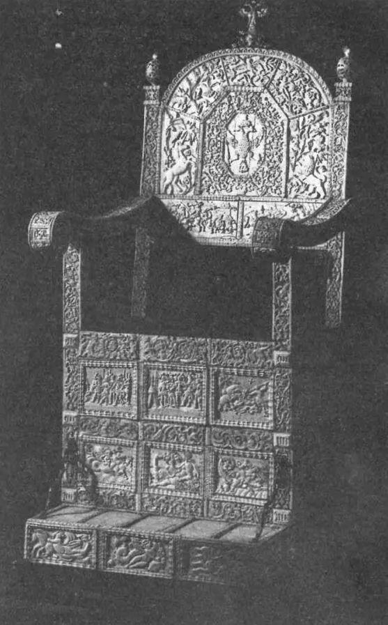 Рис1 Костяной престол Ивана Грозного Покрыт резными пластинами из слоновой - фото 1