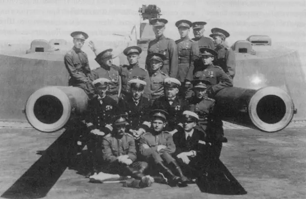 Финские и эстонские артиллеристы на 305мм батарее о Аэгна Вульф 1937 г - фото 51