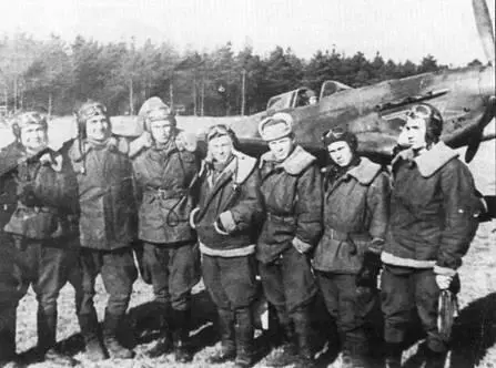Весна 1945 г Продолжая прикрывать войска участвующие в разгроме померанской - фото 25