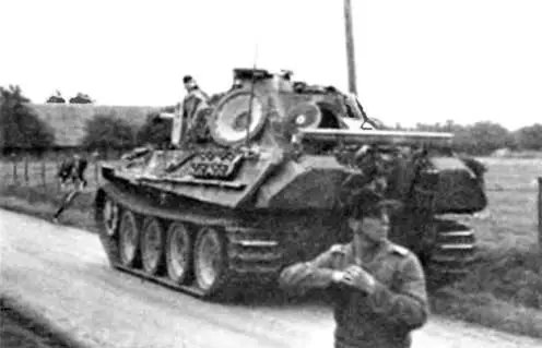Пантера Ausf G поздних выпусков кожух банника размещен на крыше МТО - фото 126