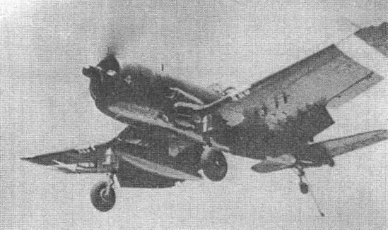 Корсар жнецов заходит на посадку F4U рипперов готовятся взлететь со - фото 78