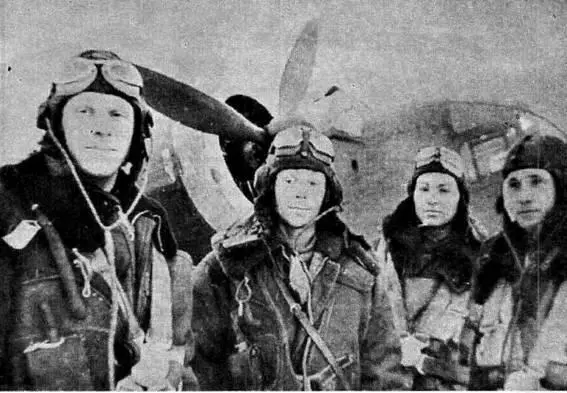 Экипаж С Н Трунова одержал первую победи на английском торпедоносце - фото 32