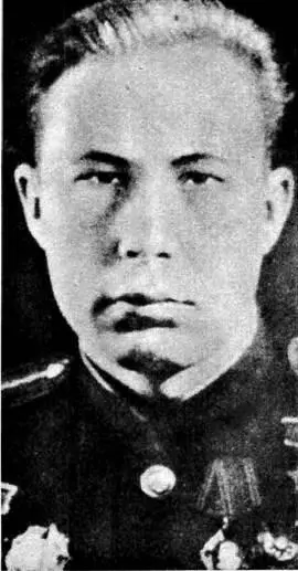 Герой Советского Союза старший лейтенант В Я Минаков 1945 г Но не всегда - фото 46
