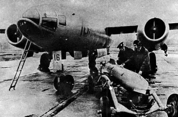 Торпеда PAT52 у самолета Ил28Т Вначале 1947 г ОКБ А Н Туполева получило - фото 73
