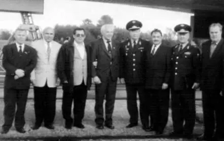 Первый опытный Ту160 впервые поднялся в воздух 18 декабря 1981 года После - фото 10