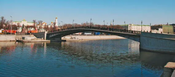 Лужков мост Памятник Репину Через канал Третьяковская галерея Есть у - фото 299