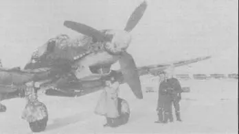 Ju 87D в зимнем камуфляже В конце ноября 1941 г IStG2 отозвали в Германию на - фото 72