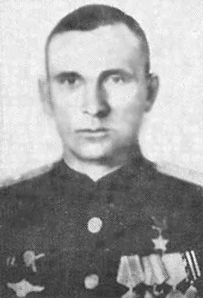 Герой Советского Союза командир 37го Гв ШАП ВВС ТФ майор М Н Барбашинов - фото 101