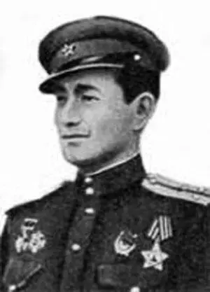 Старший лейтенант Т Я Бегельдинов Бегельдинов Талгат Якубекович гвардии - фото 131