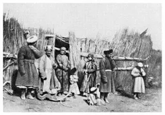 Сатма Как на Тариме так и на Лобноре вышеописанные сатма скучиваются в - фото 76
