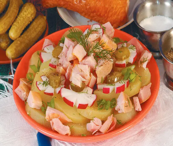 Ингредиенты копченая курица 200 г картофель 2 шт редис 5 шт - фото 44