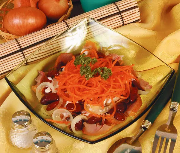 Ингредиенты копченая курица 150 г корейская морковь 100 г - фото 47
