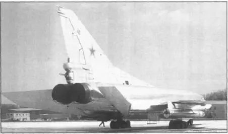 уже в начале 70х годов начали снимать с вооружения Помимо боевых ракет - фото 23