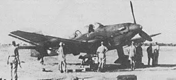 Предположительно Ju 87D2 судя по буксировочному устройству в хвостовой части - фото 93