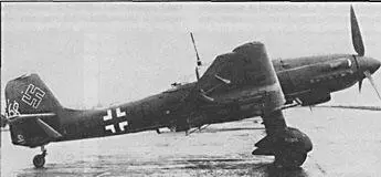 Ju 87D5 с 20мм пушками MG 151 Из всех вариантов D3 наиболее оригинальным был - фото 95