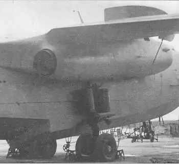 Мотогондола и основная опора перекатного шасси Engine nacelle and main beaching - фото 37