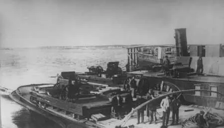 Бронепароходы на Каме 1919 г Канонерки ГВИУ на Волге Бронекатер - фото 26