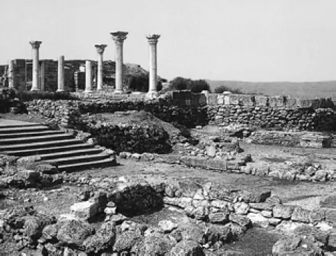 Руины Херсонеса Таврического Фотография Но могла попасть в зависимость от - фото 62