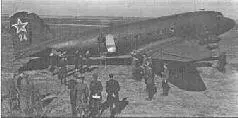 На полтавскую авиабазу прибыл ее командир генералмайор Перминов Апрель 1944 - фото 57