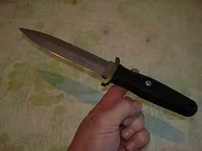 Это достигается и талией рукояти на которую ложатся указатель - фото 1115