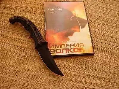 РУКОЯТЬ Большая объемная и ухватистая рукоять выполнена из зителя Рукоять - фото 296