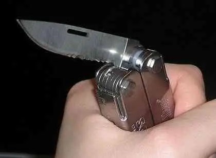 Из неприятных косячков при сильном сжатии рукояти в сложенном виде и кручении - фото 796