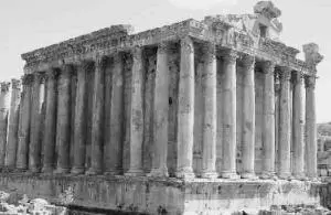 Рис 621 Баальбек Храм Бахуса Фотография 2005 года Рис 622 Баальбек - фото 320