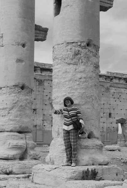 Рис 633 Колонны храма БелаВаала в Пальмире Фотография 2005 года Рис - фото 332