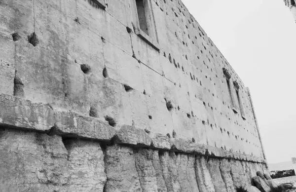 Рис 634 Стена храма БелаВаала в Пальмире Фотография сделана ТН Фоменко в - фото 333
