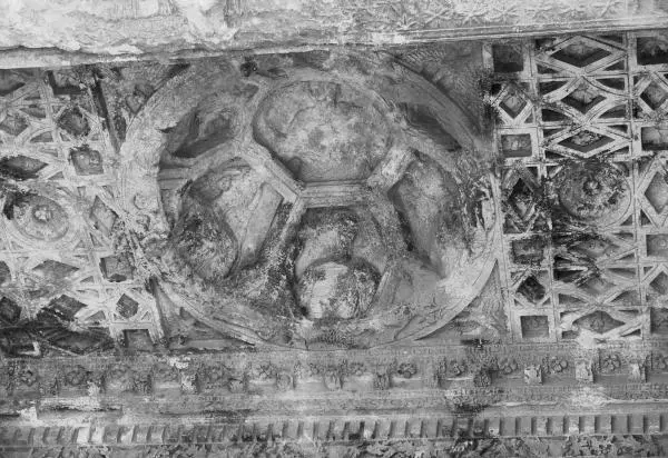 Рис 670 Зодиак в храме БелаВаала в Пальмире Рис 671 Зодиак в храме - фото 373