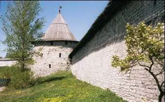 Псковский кремль Стены и башни 1315 вв КРЕМЛЬ МОСКÓВСКИЙсм Московский - фото 271
