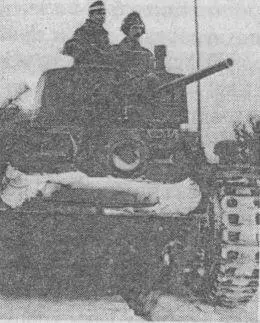 Венгерские экипажи осваивают танки Pz38t на германском полигоне в Вюнсдорфе - фото 90