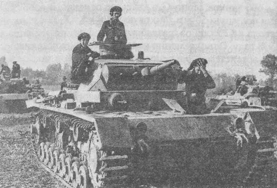 PzIII AusfD Польша сентябрь 1939 года Теоретически механикводитель и - фото 98