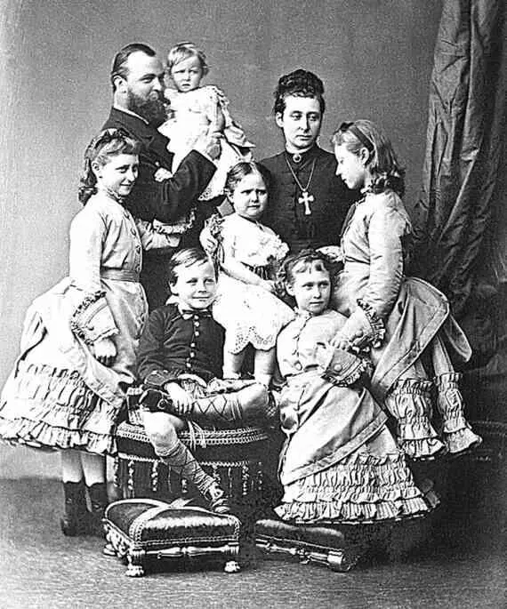 Семья великого герцога Людвига IV Гессенского и Рейнского 1876 г Город где - фото 186