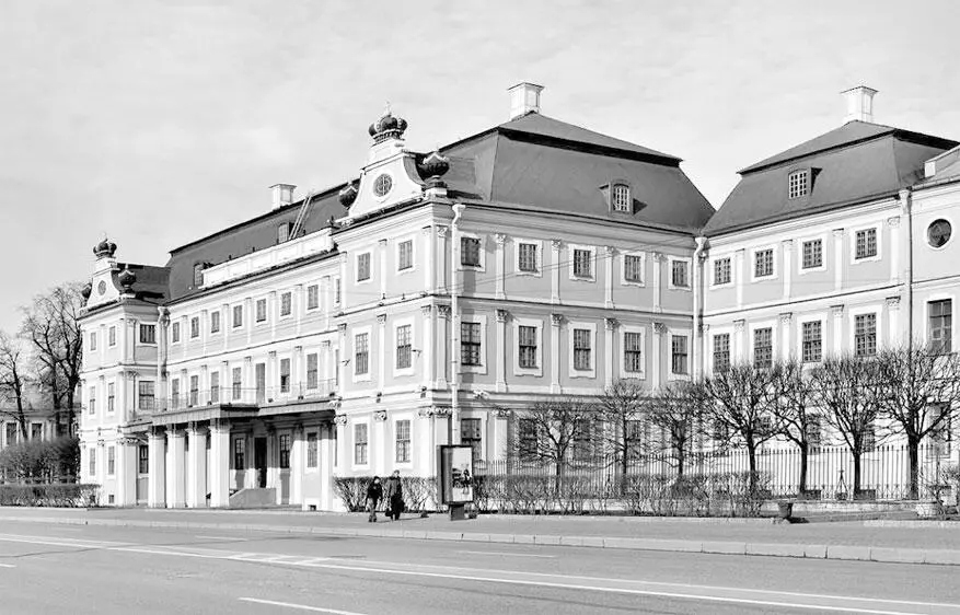 Дворец АД Меншикова Современное фото Вестибюль дворца или Большие сени - фото 7