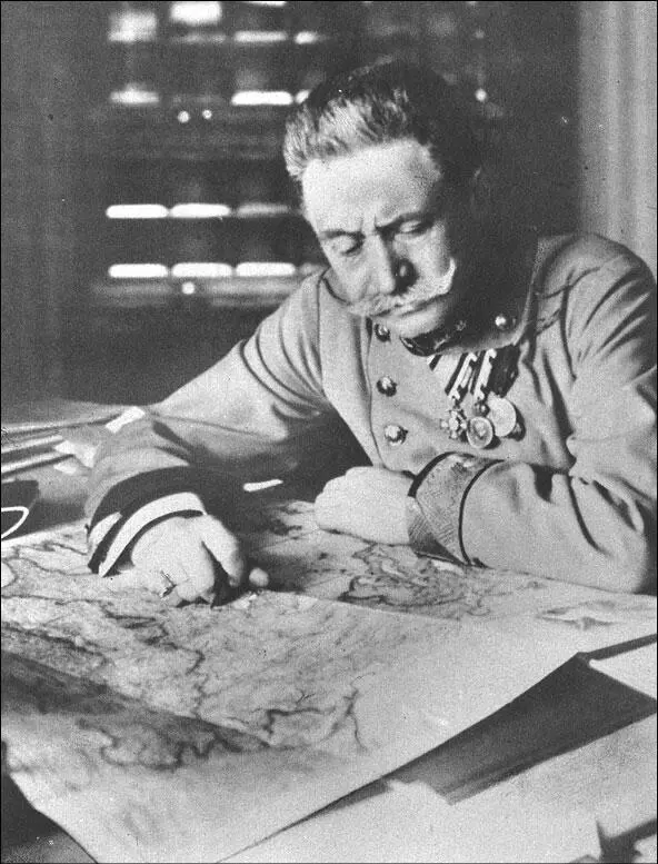Австровенгерский генералфельдмаршал Гетцендорф в 1915 г АвстроВенгрия в - фото 9