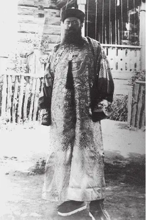 Преподаватель Гиринского филологического училища П В Шкуркин ок 1907 г - фото 86